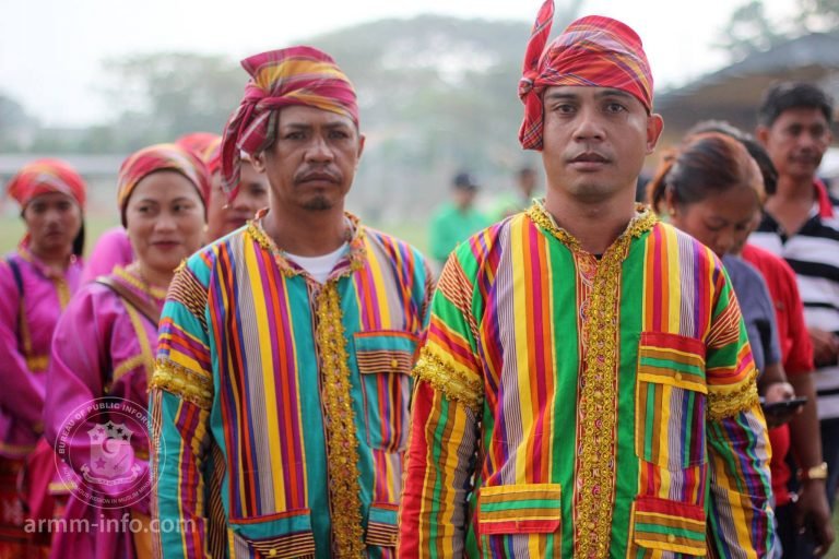 Colorful parade marks start of Maguindanao’s Inaul Festival
