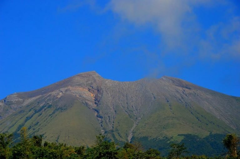 DENR allows trekkers to climb  Mt. Kanlaon