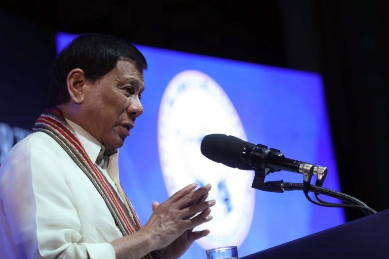 Duterte signs free college education in government colleges and universities