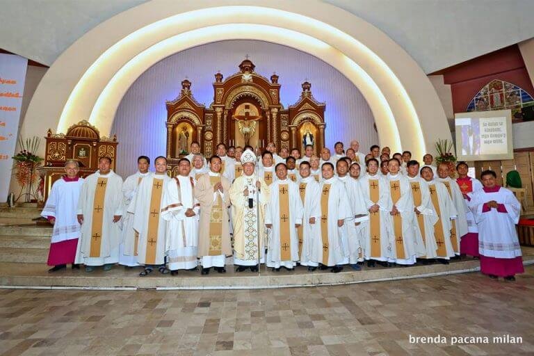 Pope Francis to priests, clergies  : keep Homily short