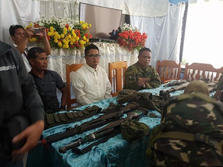 Mayor offers free houses for IP rebels  who  surrender