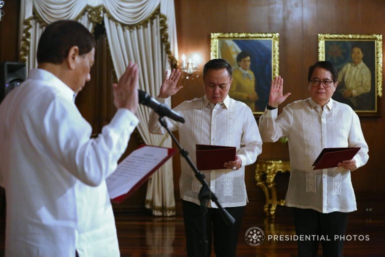 Duterte swears in new PH Olympic Committee  officials