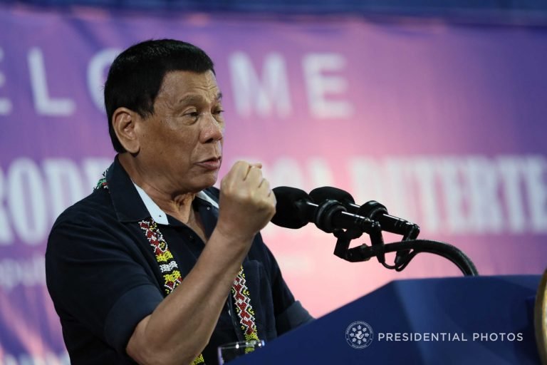 Duterte mi-aghat sa mga lumad mananum ug lubi, saging og talikdan na ang mga rebelde