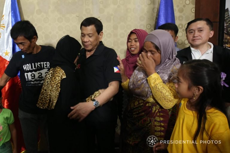 Duterte meets abused  OFW in Davao