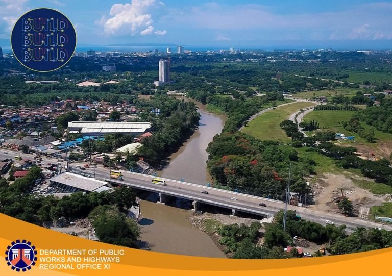 Duterte inaugurates Davao River Bridge