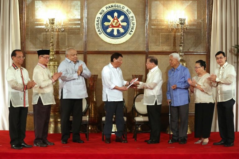 Palace: President Duterte to serve until 2022 only