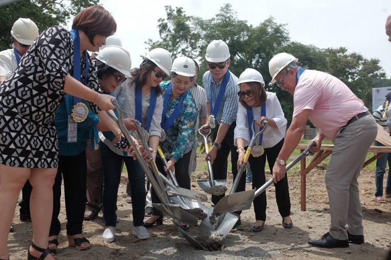 CDO Mayor leads groundbreaking of 45 classrooms, HS building