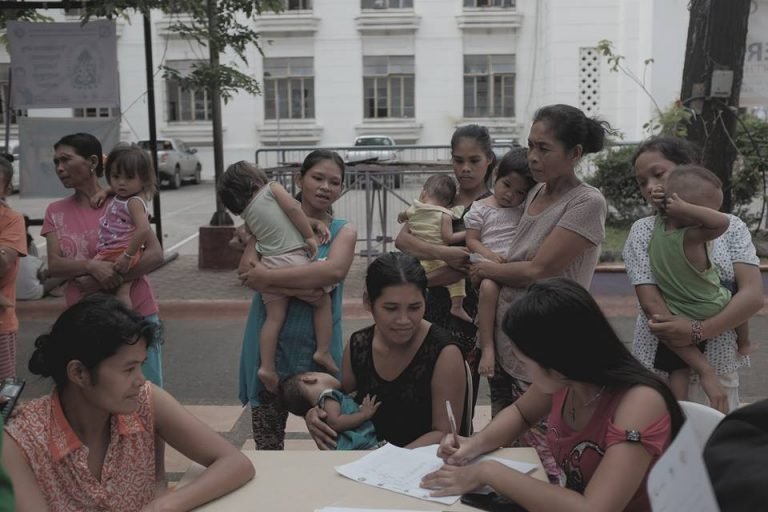 Women and children evacuees  from Misamis ask for  government support