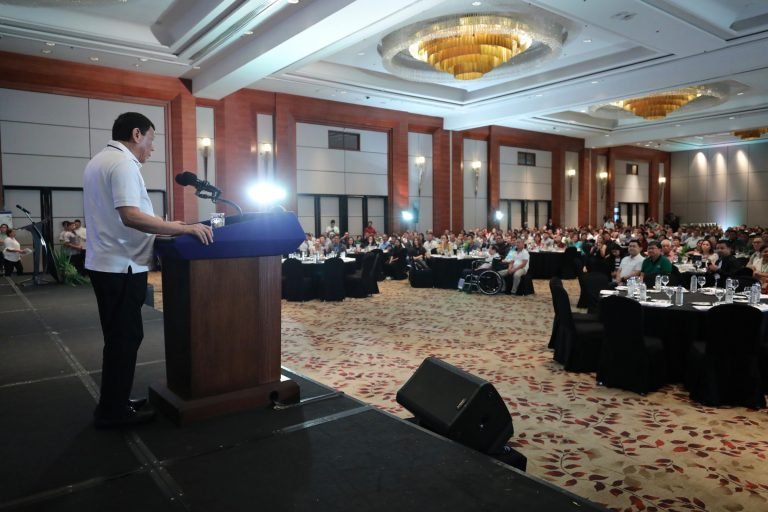 Duterte tells Visayan Mayors not to support communist rebels