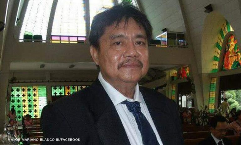 Ronda, Cebu Mayor  Mariano Blanco shot dead inside his office