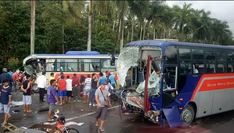 34 Samaran sa bangga sa duha ka Metro Shuttle bus sa Tagum City