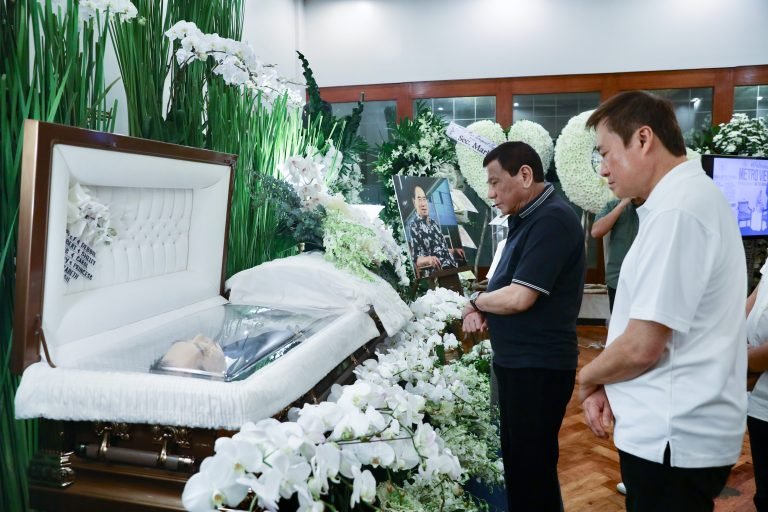 Presidente Duterte mibisita sa haya ni Henry Sy