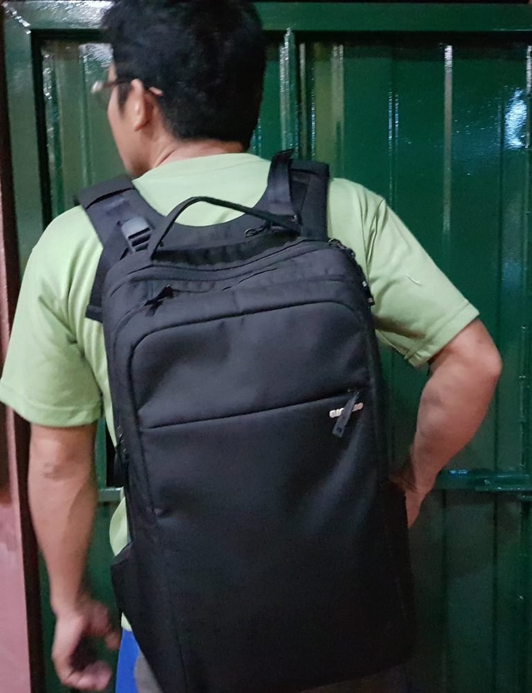 Davao City implements “no backpack policy”