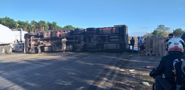 Uneven road surface spoils delivery of Marawi bound relief goods