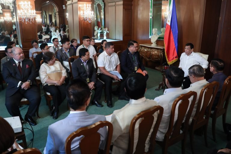 Duterte meets Philhealth officials