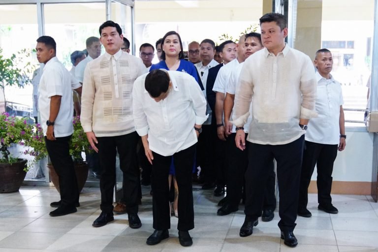 Duterte to children: Stay humble