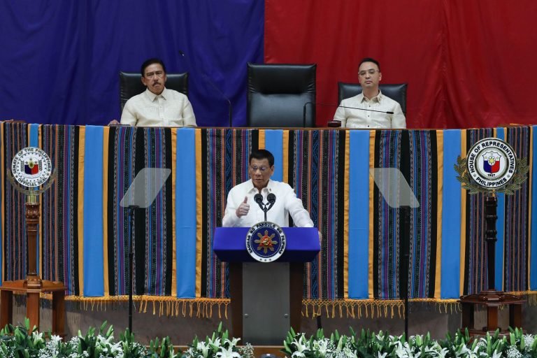 Duterte wants  government agencies to go digital to curb corruption