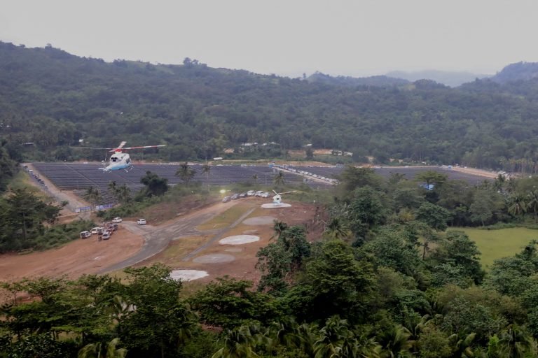 Duterte inaugurates P550-M hybrid solar-diesel power plant  in Romblon