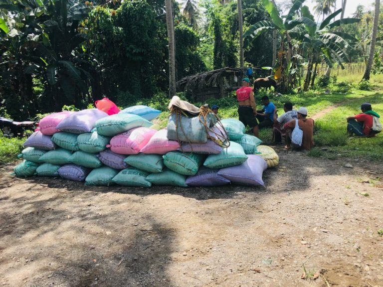 Balaud nga magtugot sa gobierno nga mamalit ug humay  sa mga mag-uuma, pasado  na  sa ikaduhang pagbasa