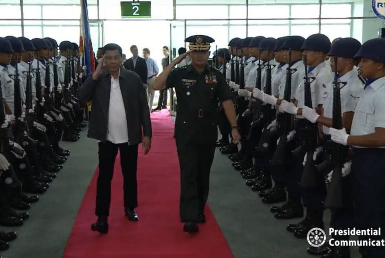 Duterte arrives in Davao