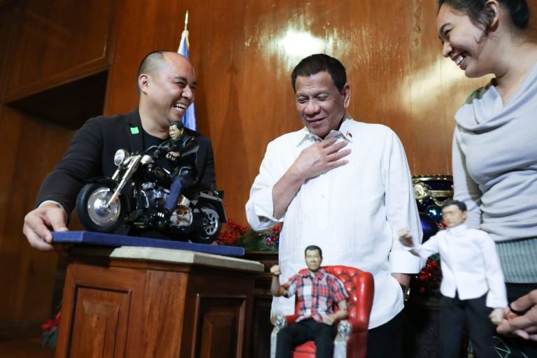 Toymaker produces Duterte dolls