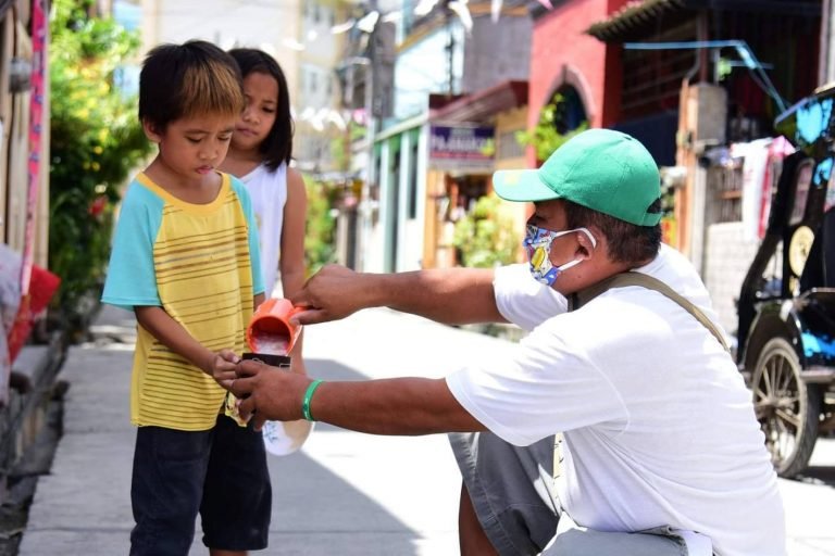 Davao City nibuhos og food aid
