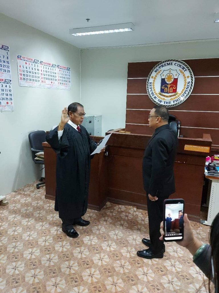 Villanueva takes oath as new  PDEA Chief