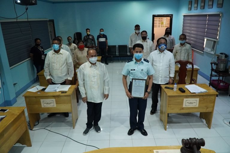 PMA 9th Placer 2/Lt. Rubenson Abgao received a resolution from the Sangguniang Bayan of Baroy recognizing his achievement. (Photo: J.Umaran/HRS Media)