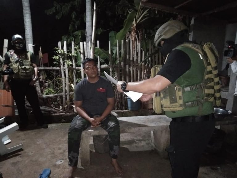 Sarhento sa PNP tiklo kay nagtago ug shabu sa iyang kuarto