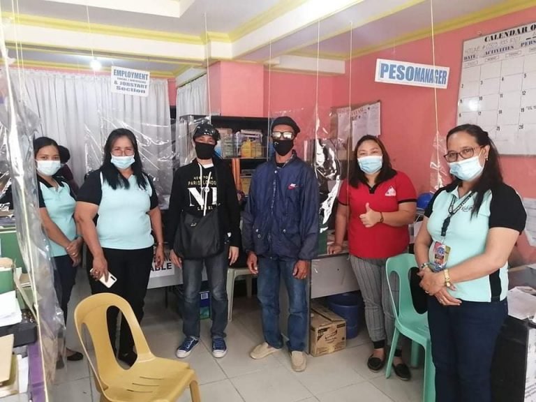 2 ka OFW nga taga-Kidapawan nakauli na