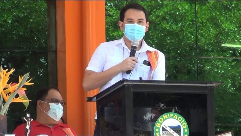 Tanang Ozamiz City Hall employees i-Swab test