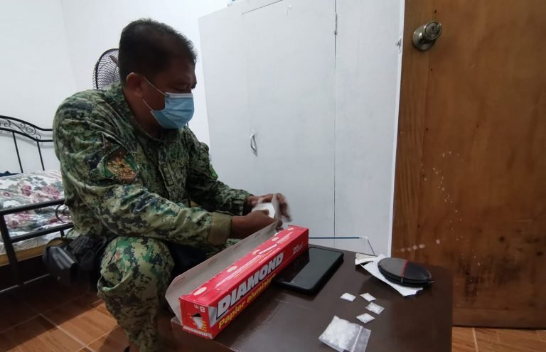 Medical Frontliner scheduled to fetch LSI   arrested for possessing illegal drugs