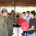 128 KA MGA FORMER REBELS NAKADAWAT OG GIFT PACK