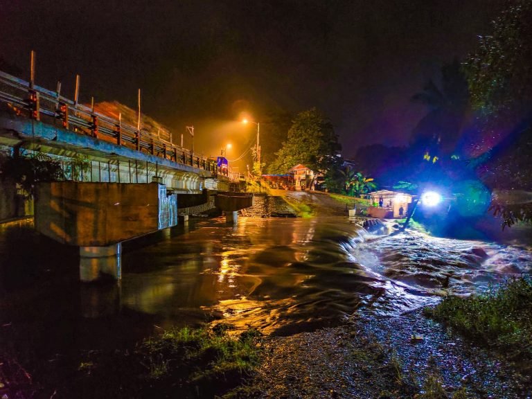 Landslide in Tandag City leaves woman missing
