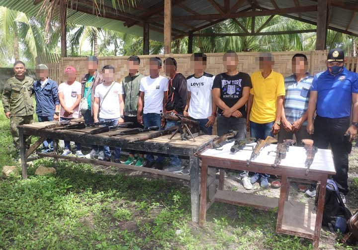 11 BIFF militants surrender in Maguindanao
