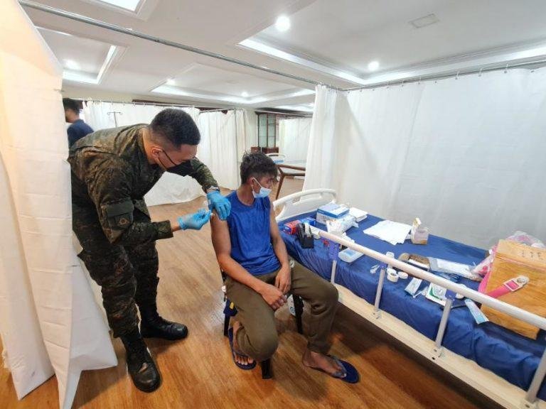 Pres’l yacht turned floating hospital serves ‘Odette’ victims
