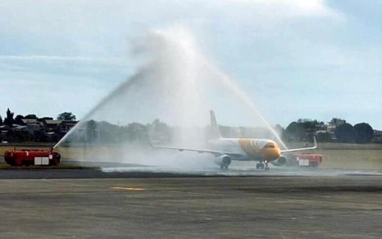 Scoot Airline’s maiden flight  lands in Davao City