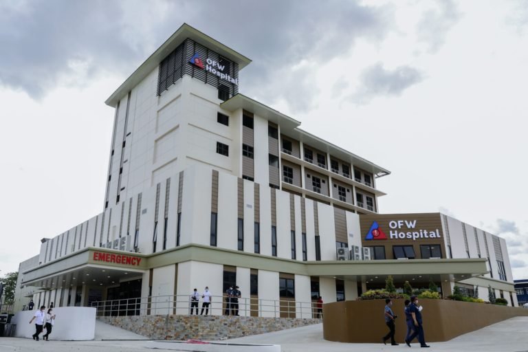 Duterte inspects OFW hospital on Labor Day