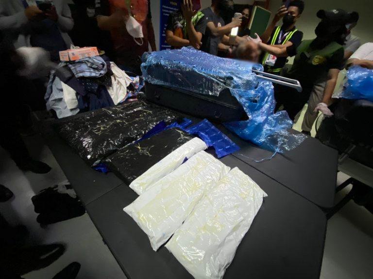 Customs interceptsP144M worth of Shabu, courier arrested 