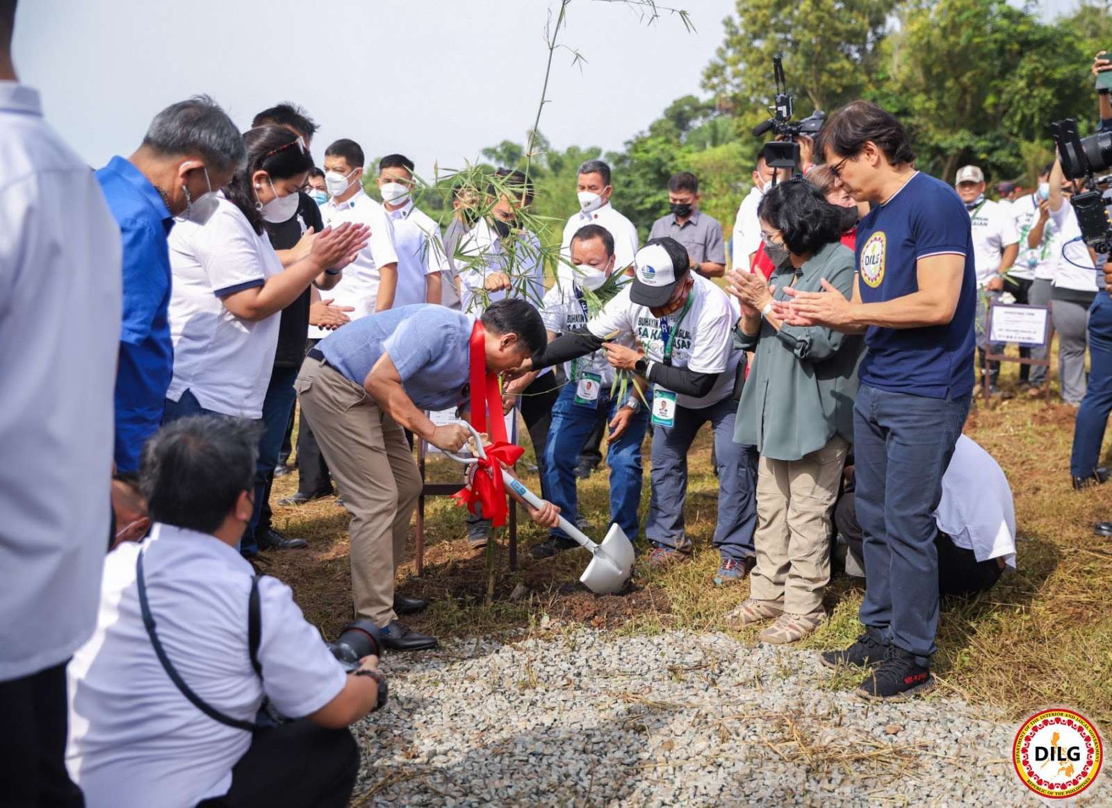 LGU's told protect the environment plant trees