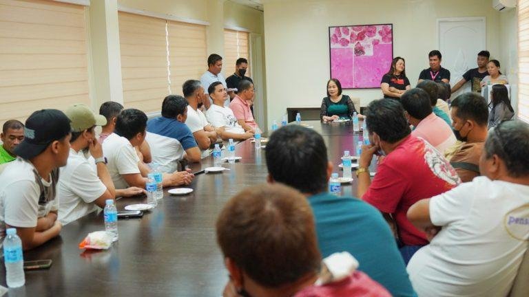 Malanyaon  wants LTFRB to issue franchise to transport operators plying  towns nearby