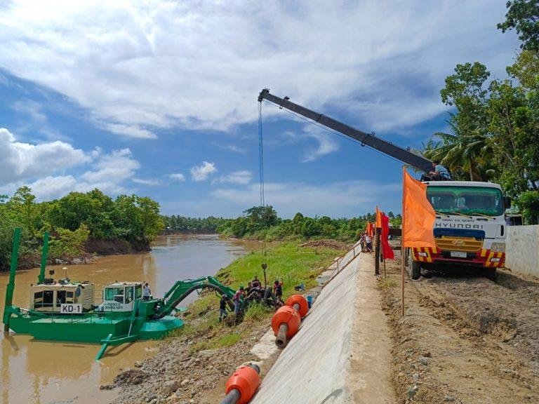 Davao del Norte debuts amphibious flooding machine
