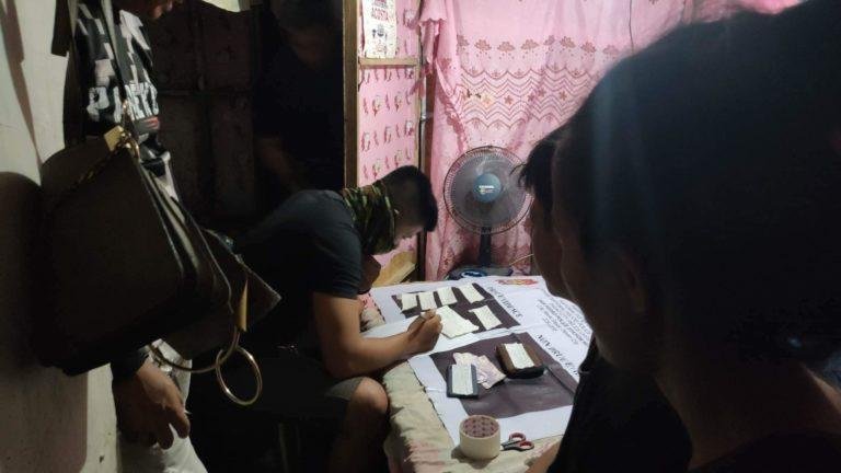2 ka babaye sikop sa buy-bust