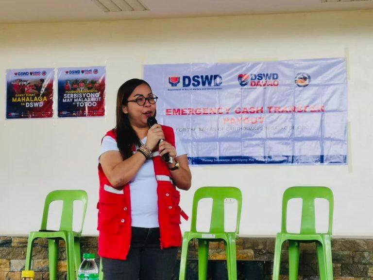 DSWD XI gives cash aid to Davao de Oro quake victims&nbsp;