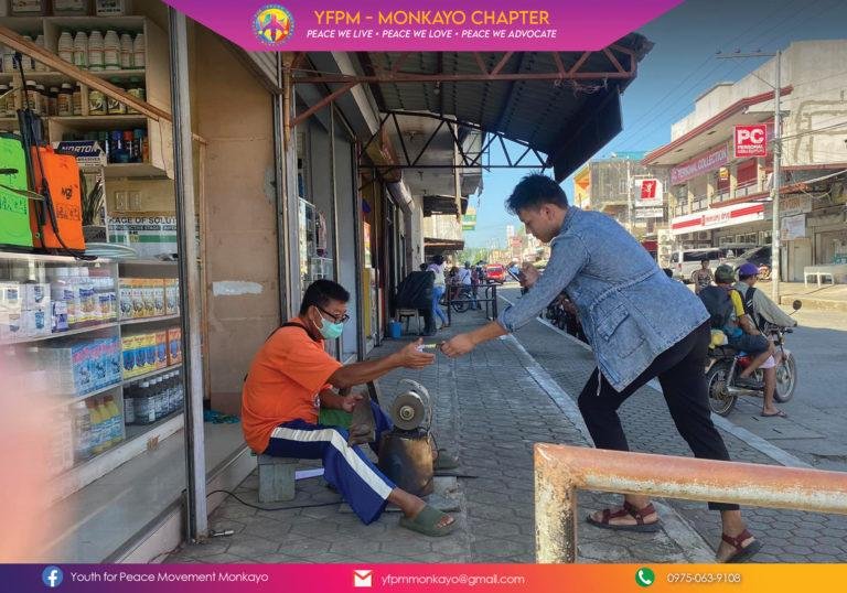 Youth group honors community heroes with chocolates in Davao de Oro