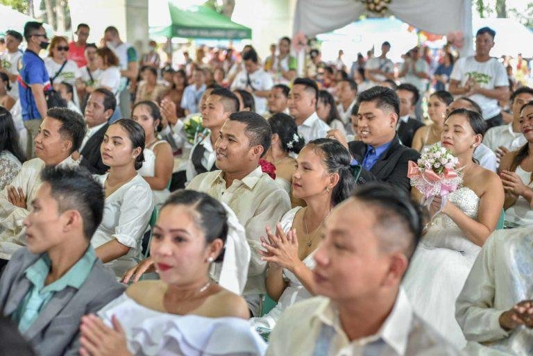 64 Couples United in Mass Wedding in Cagayan de Oro City
