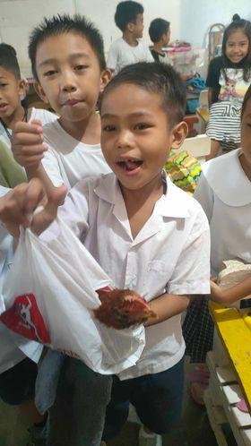 Grade 2 teacher receive live  chickens ahead of  teacher’s  day