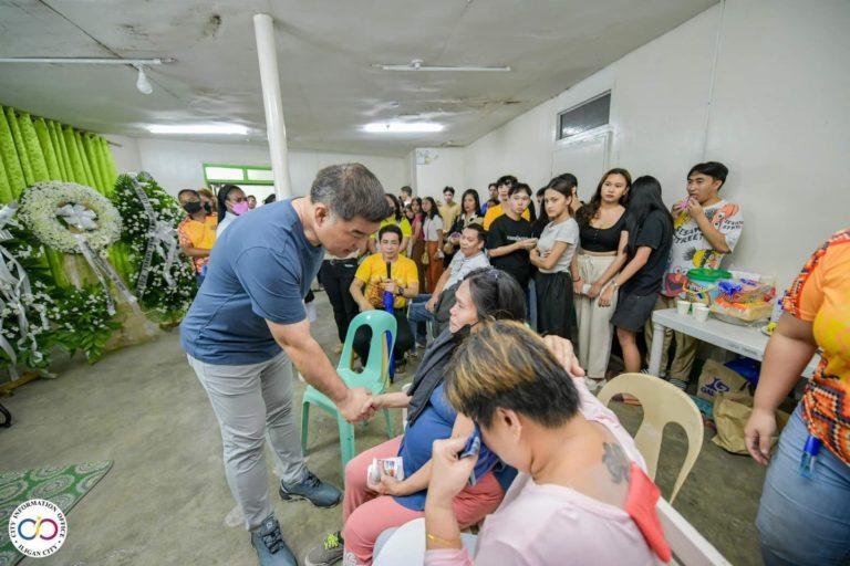 Mayor Frederick Siao assures support for slain student’s family in Iligan