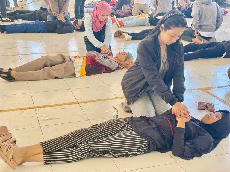 Basilan ALS learners underwent Basic Life Support training