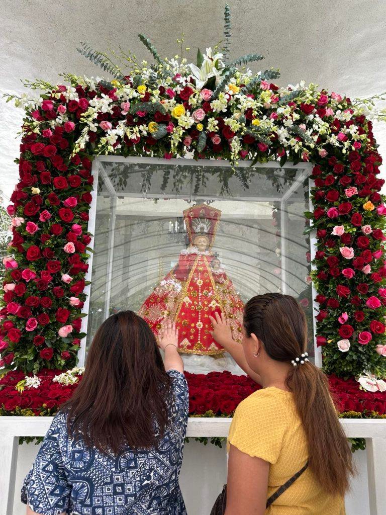 Thousands of devotees  pay homage to Holy Infant Jesus of Praque in Davao City